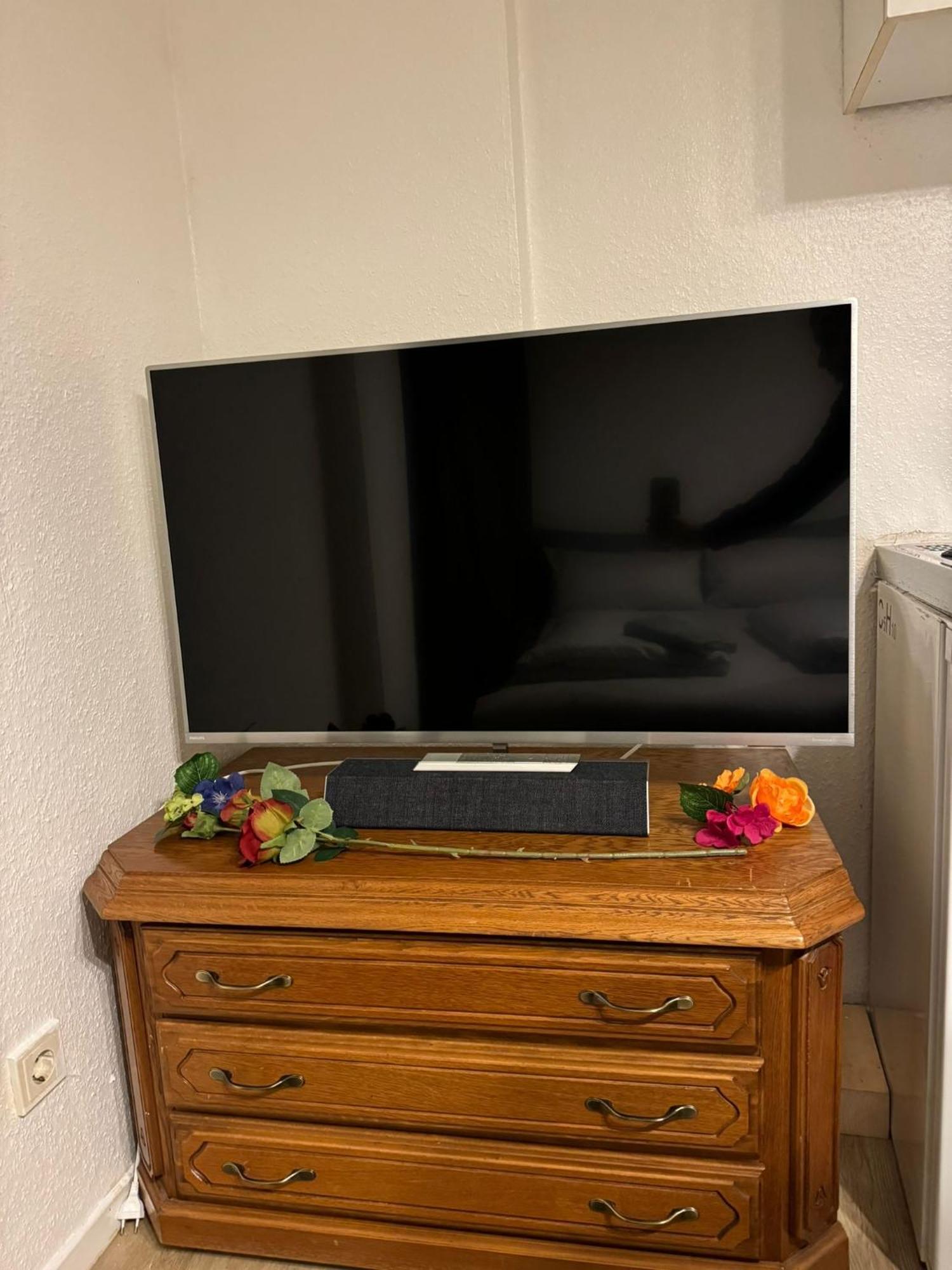 Moebliertes Zimmer Mit Tv, Internet & Kompletter Ausstattung In Bonn-Mehlem Exteriör bild