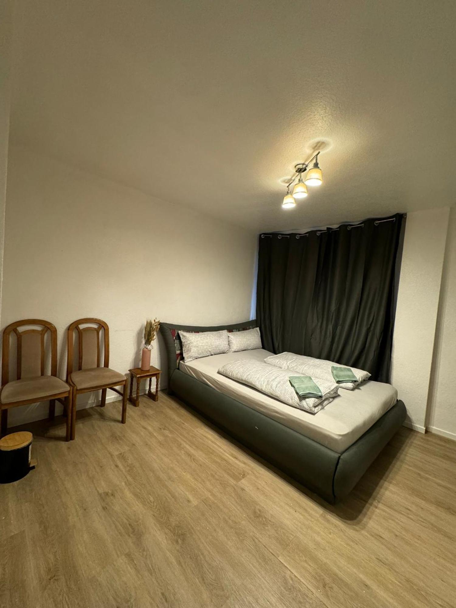 Moebliertes Zimmer Mit Tv, Internet & Kompletter Ausstattung In Bonn-Mehlem Exteriör bild